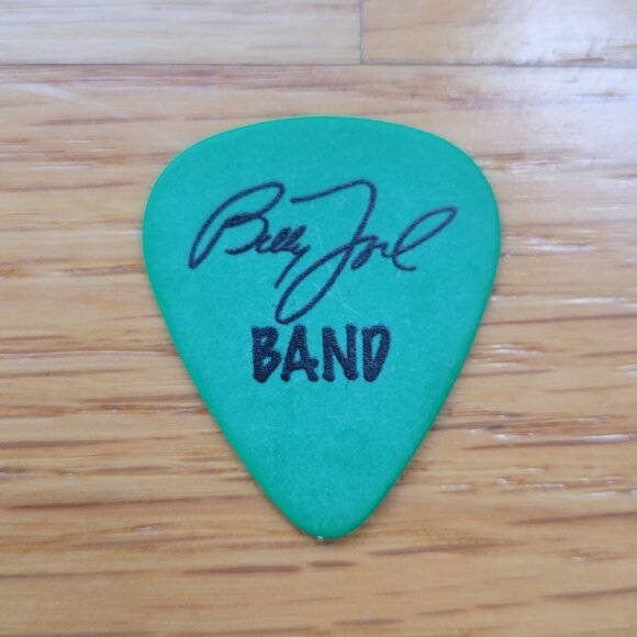 NWT Billy Joel T-Shirt & Guitar Picks Tommy Byrnes, Mike Delguidice, Andy Cichon - Picture 12 of 13